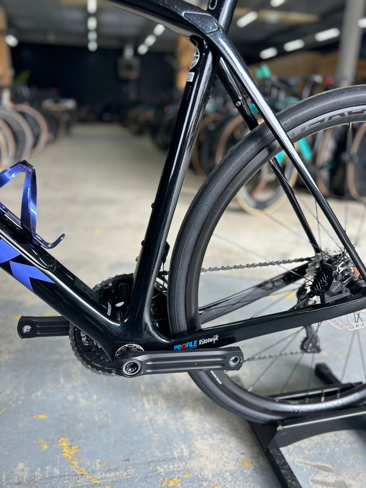 Trek Domane SL4 Di2 Carbon Road Bike