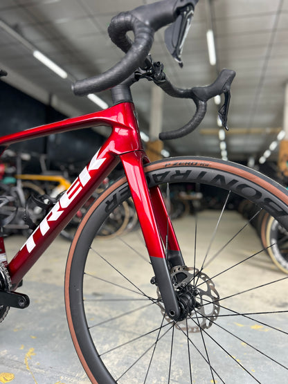 Trek Madone SL6 Di2 Carbon Road Bike