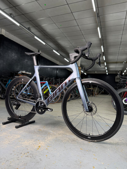 SHOWROOM Giant Propel Advanced 1 AXS Carbon Racefiets