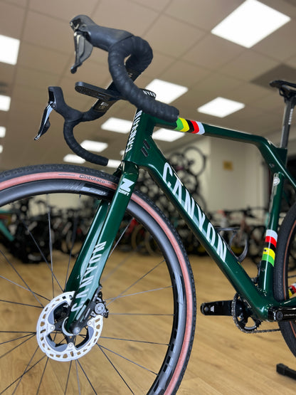 Canyon Inflite CFR Dura Ace Di2 Carbon Road Bike