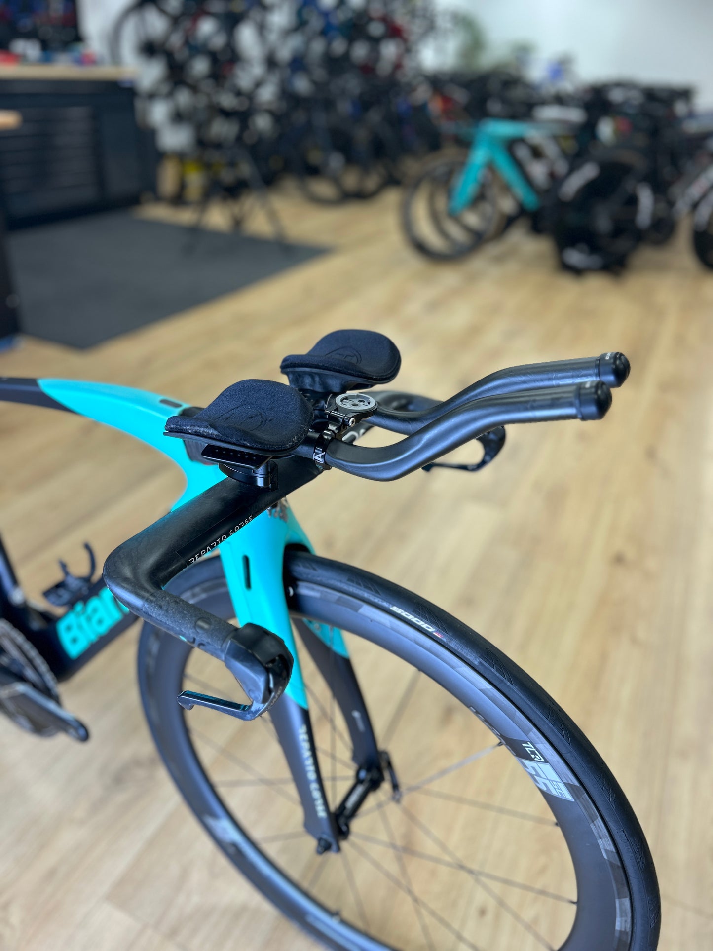Bianchi Aquila CV Di2 Carbon Racefiets