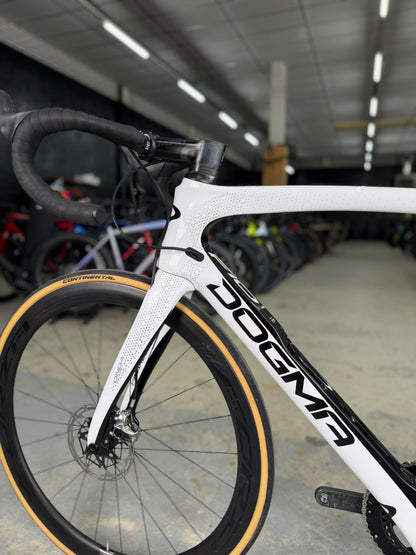 Pinarello Dogma F10 SRAM Red eTap Carbon Road Bike