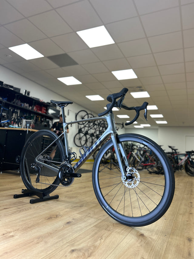 Giant Defy Advanced Di2 Carbon Racefiets