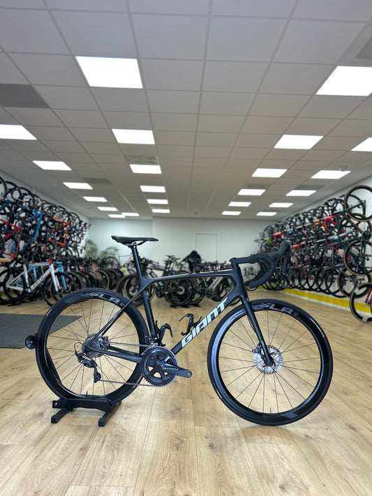 Giant TCR Disc Team CCC Carbon Racefiets