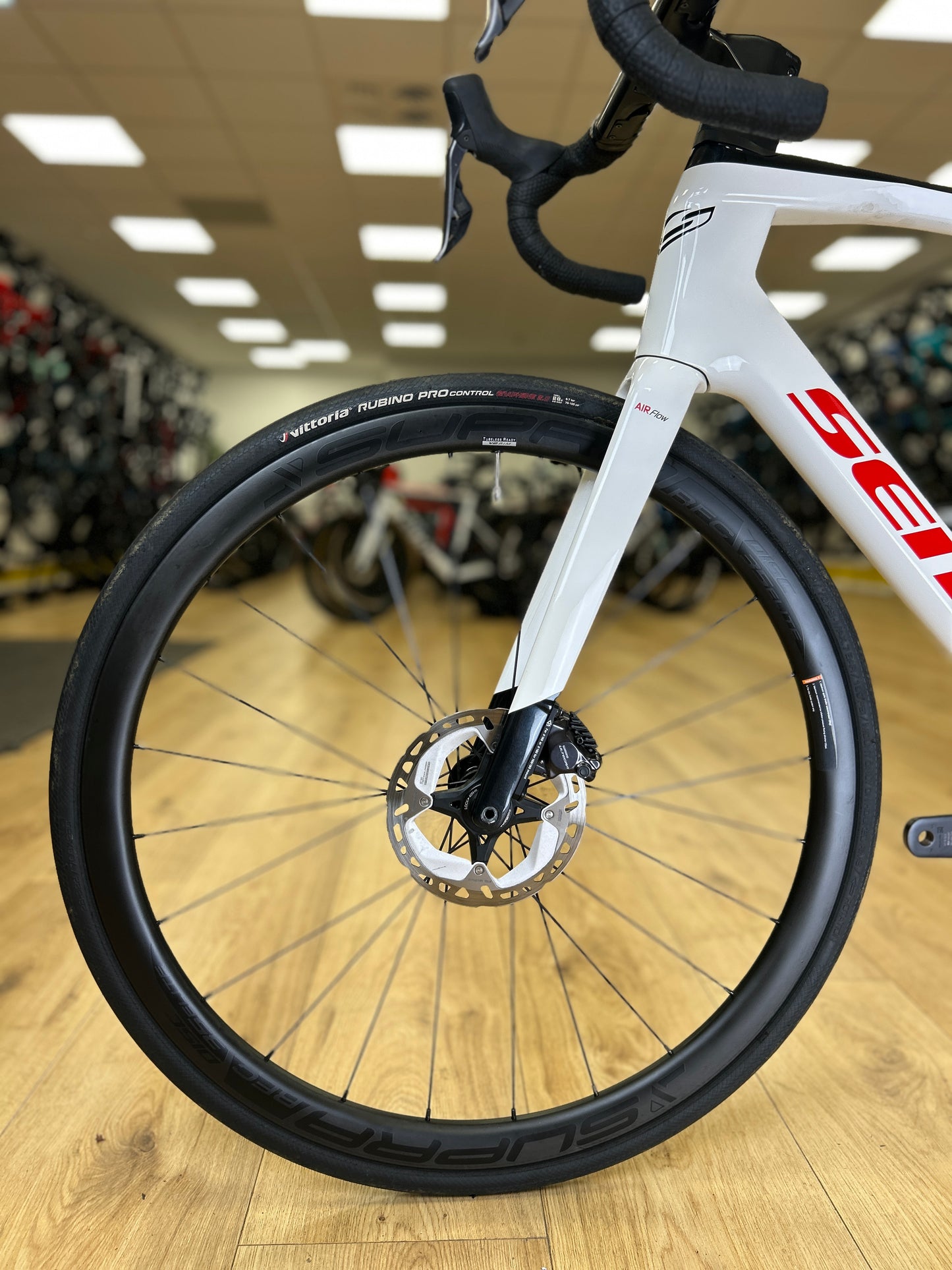 Sensa Giulia Di2 Carbon Racefiets