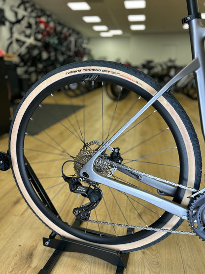 0km Showroom Model Sensa Giulia Elite Gravel
