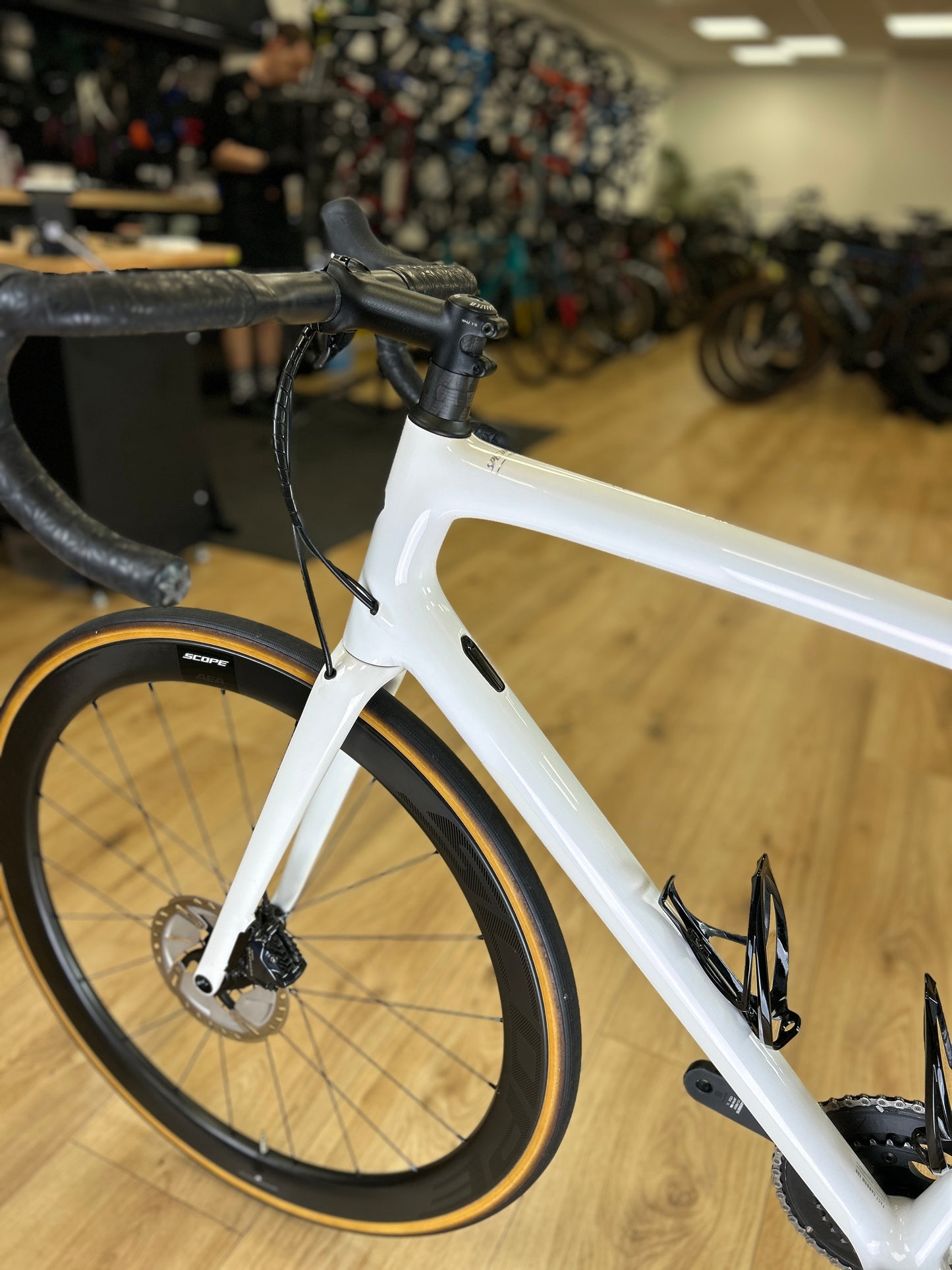 Specialized Aethos Di2 Carbon Racefiets