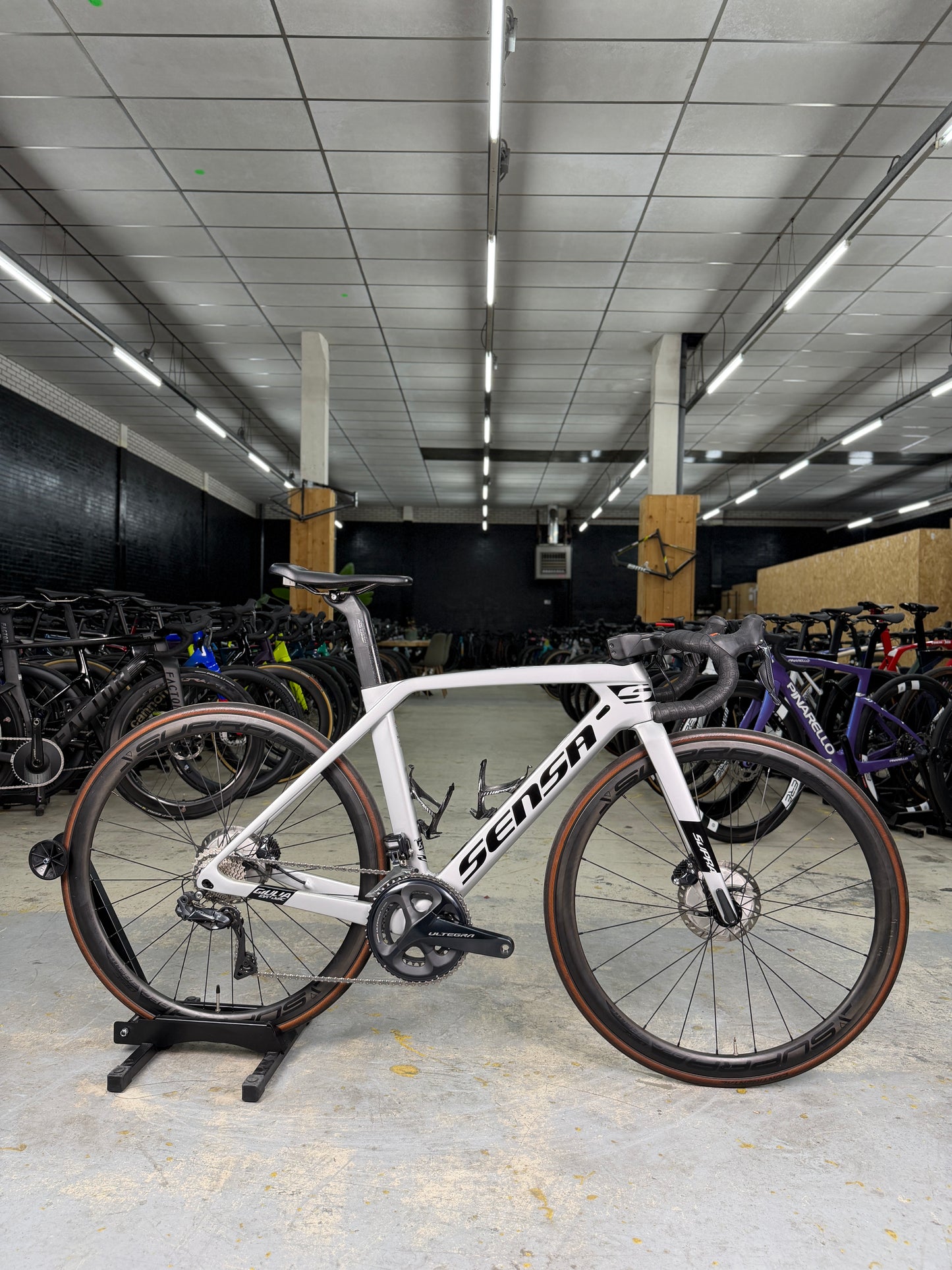 Sensa Giulia Evo Di2 Carbon Race Bike