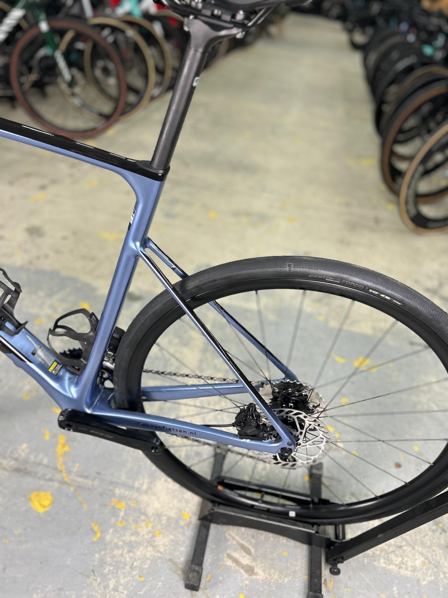 NEW Giant Defy Advanced Di2 Carbon Road Bike