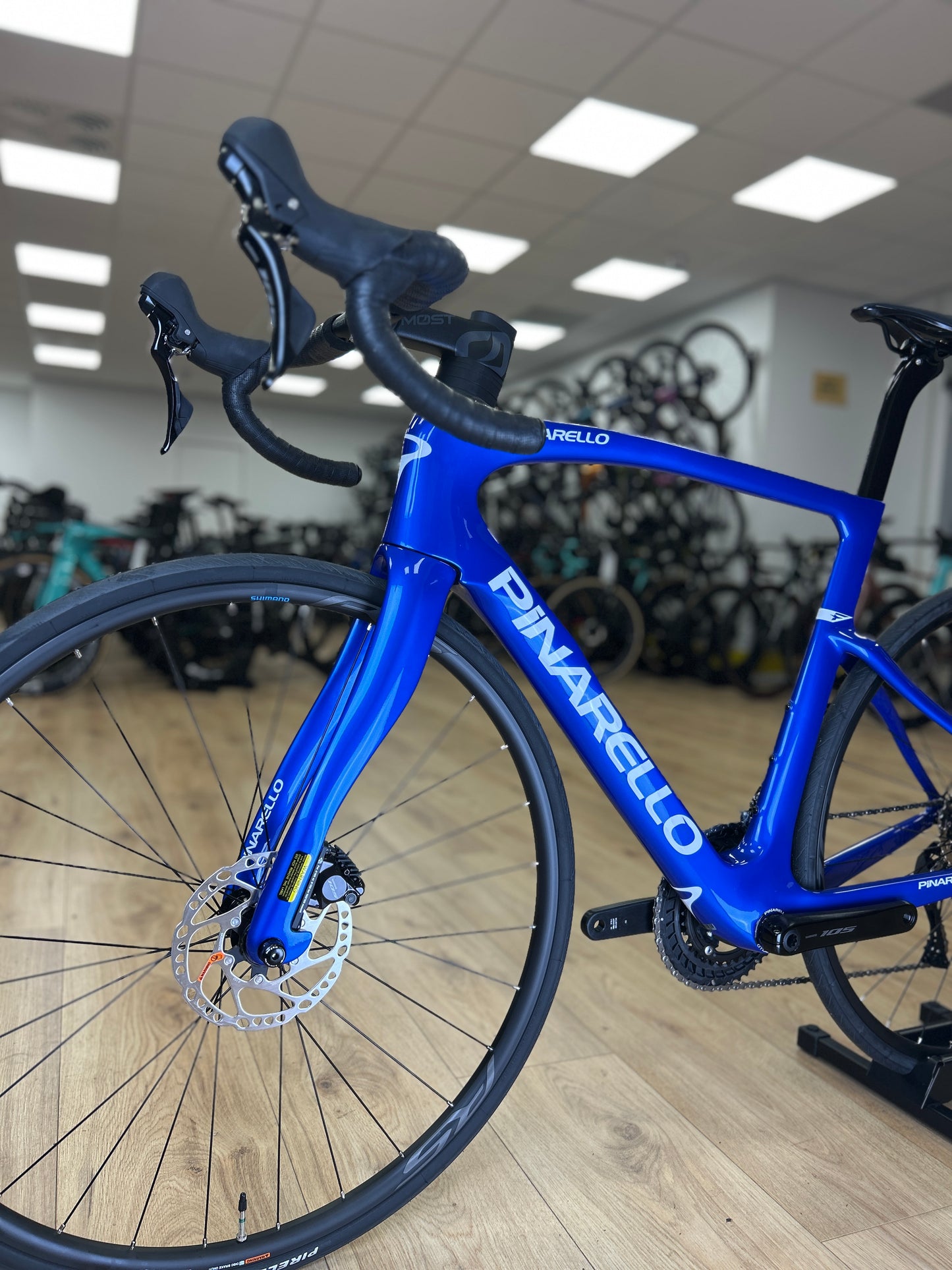 NEW 0km Pinarello F1 Carbon Race Bike