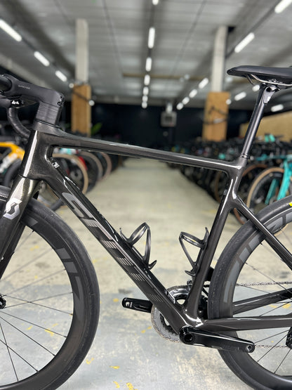 Scott Addict 10 AXS Carbon Road Bike