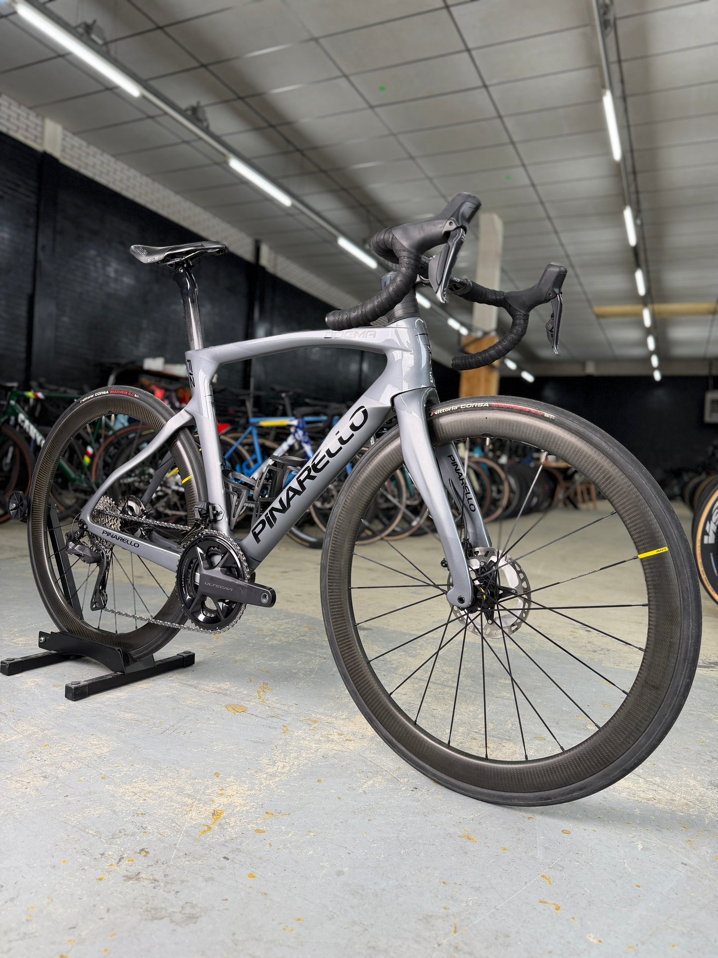 Pinarello Dogma F12 Di2 Carbon Racefiets