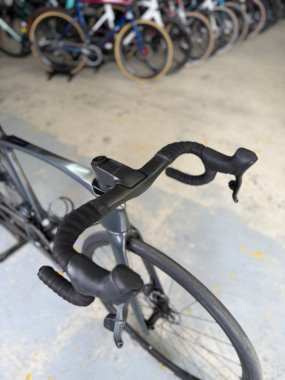 Trek Émonda SL6 AXS Carbon Road Bike