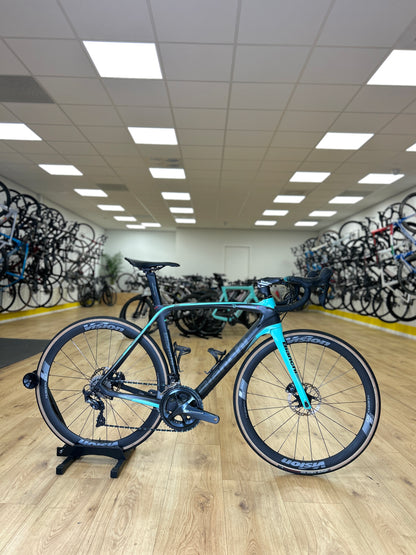 Bianchi Oltre Xr3 Disc Carbon Racefiets