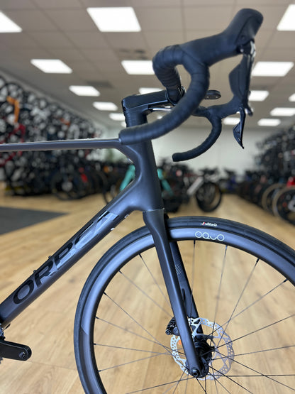 Showroom Model Orbea Orca M35i Di2 Carbon Racing Bike