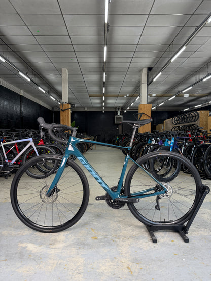 Giant Defy Carbon Racefiets