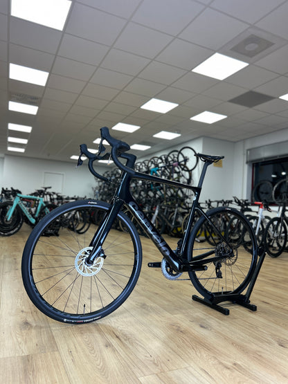 0km Showroom Model Cervélo Caledonia-5 AXS Carbon Racefiets