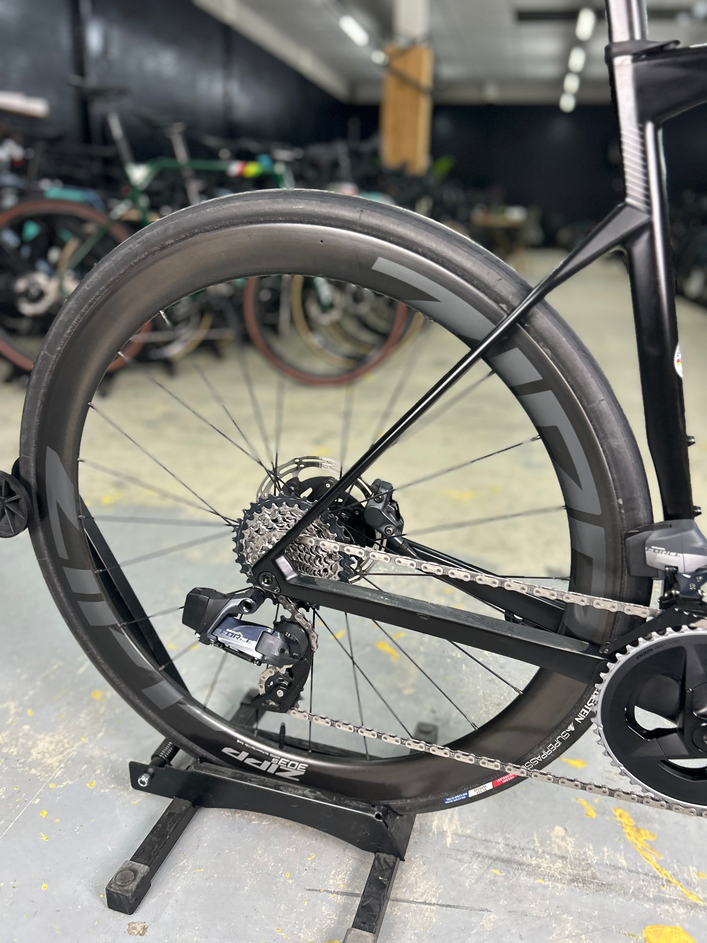 BMC Roadmachine ONE AXS Carbon Road Bike