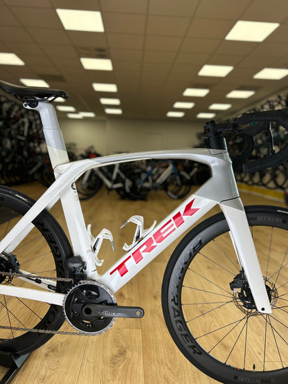 Trek Madone SL7 AXS Carbon Road Bike