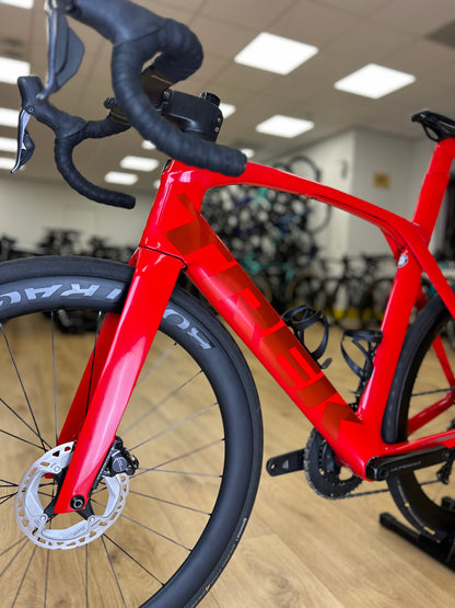 Trek Madone SL7 Di2 Carbon Road Bike
