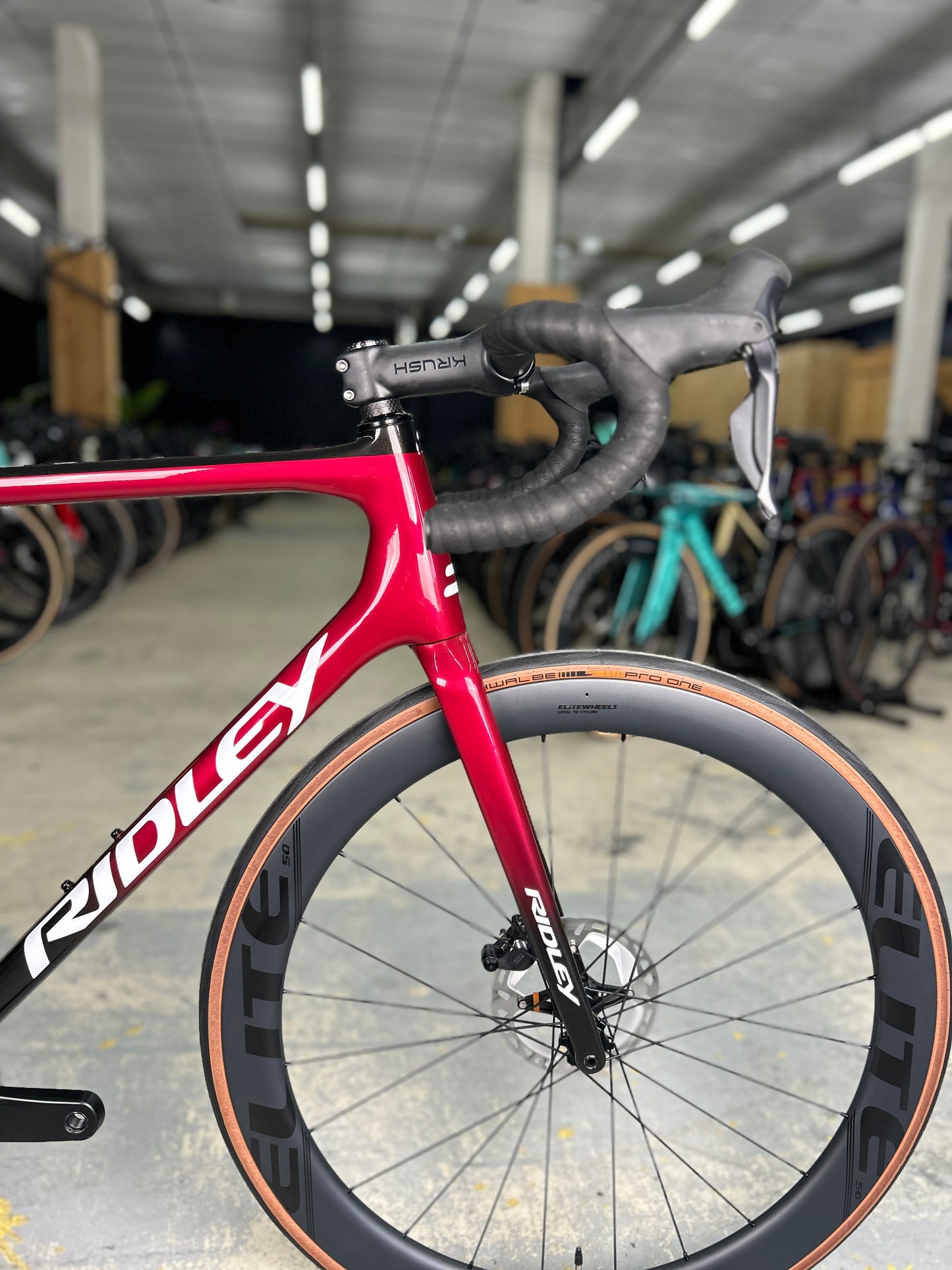 Showroom model Ridley Helium SLX Di2 Carbon Race Bike