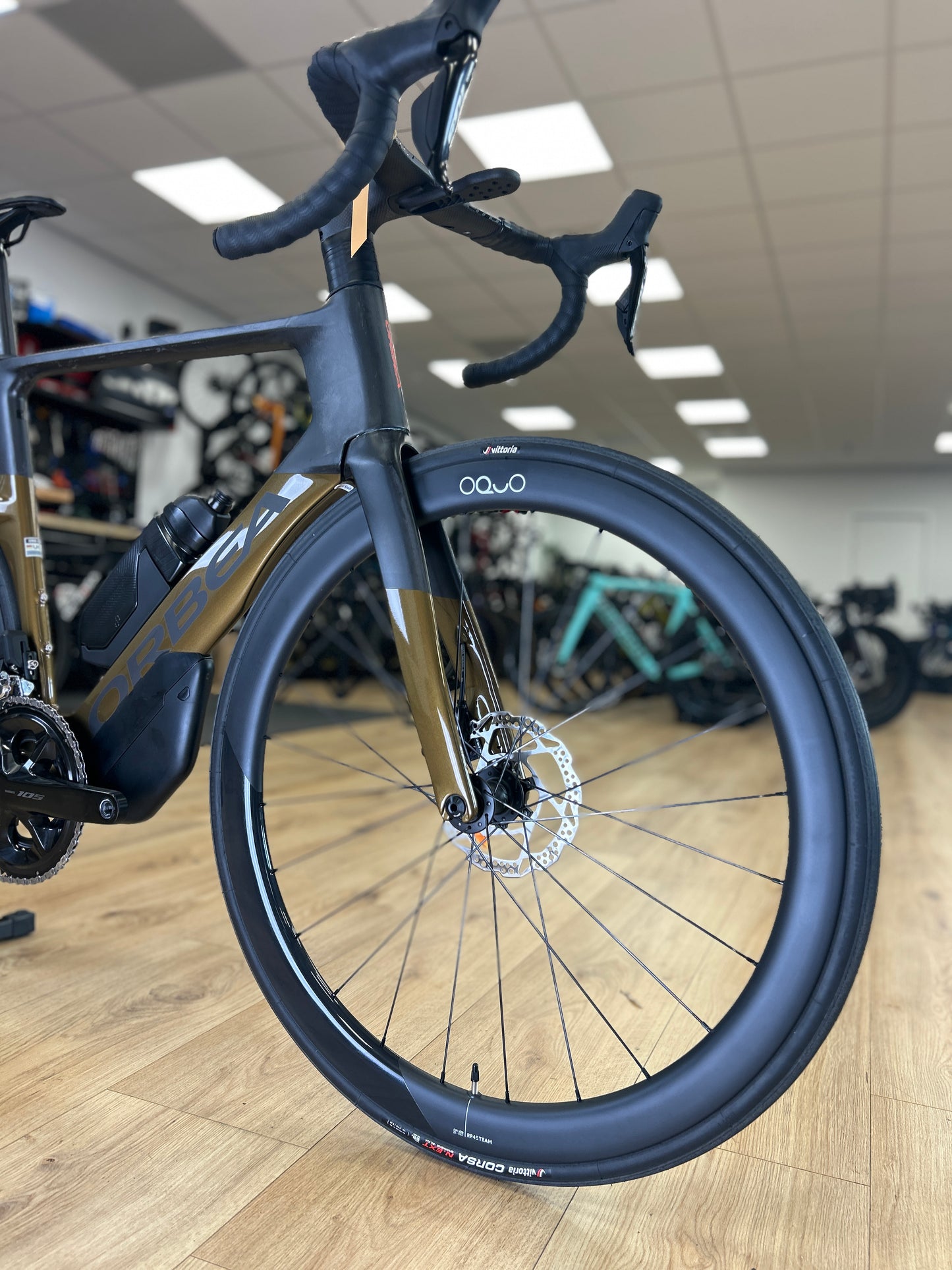 0km Showroom Model Orbea Orca Aero M30iLTD Di2 Carbon Racefiets