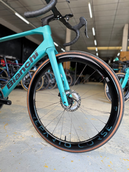Bianchi Impulso RC Di2 Gravel Fiets