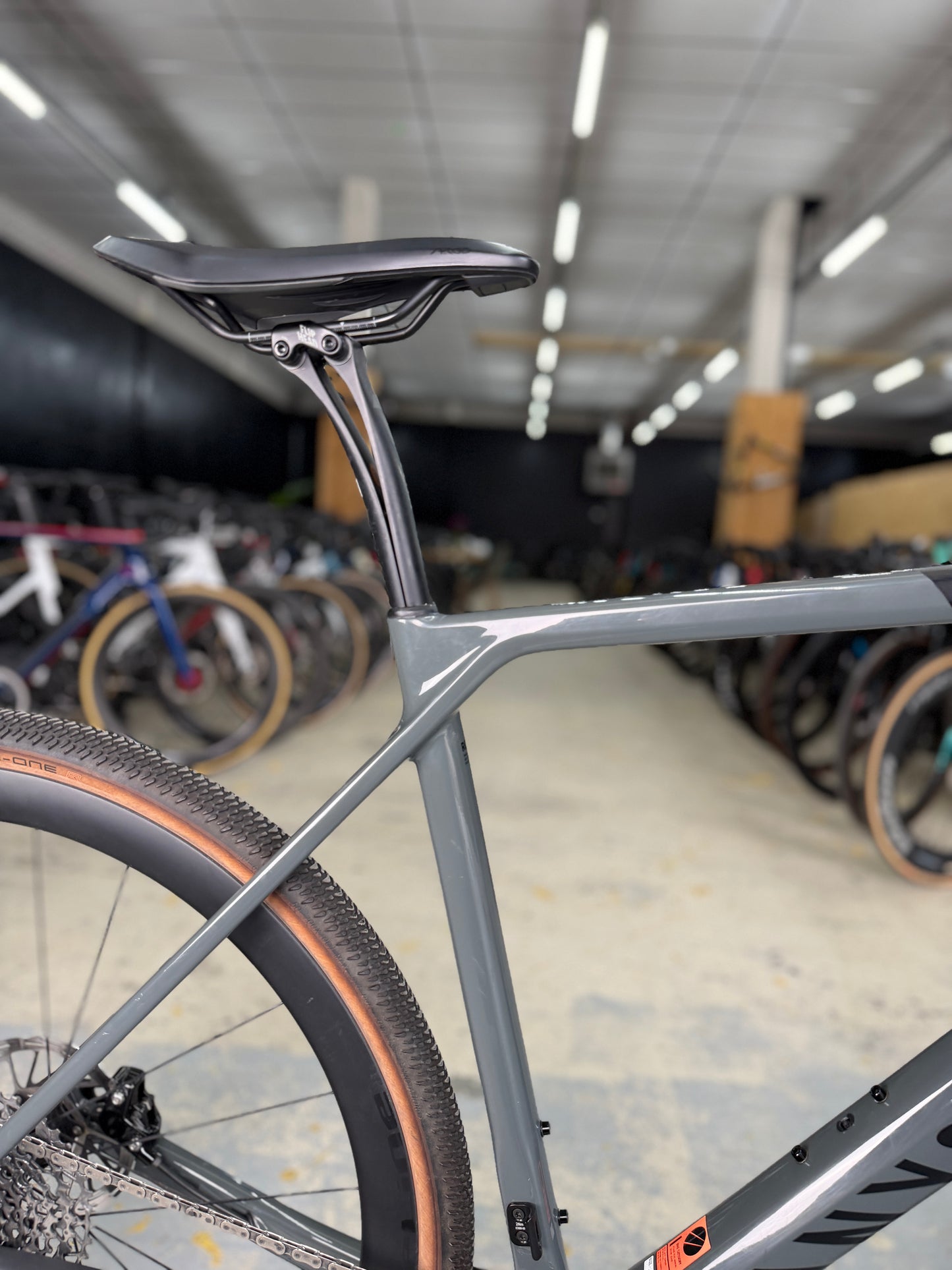 Canyon Grail CF SL7 AXS Gravel Fiets