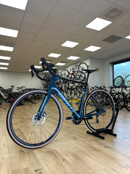 Giant Defy Carbon Racefiets