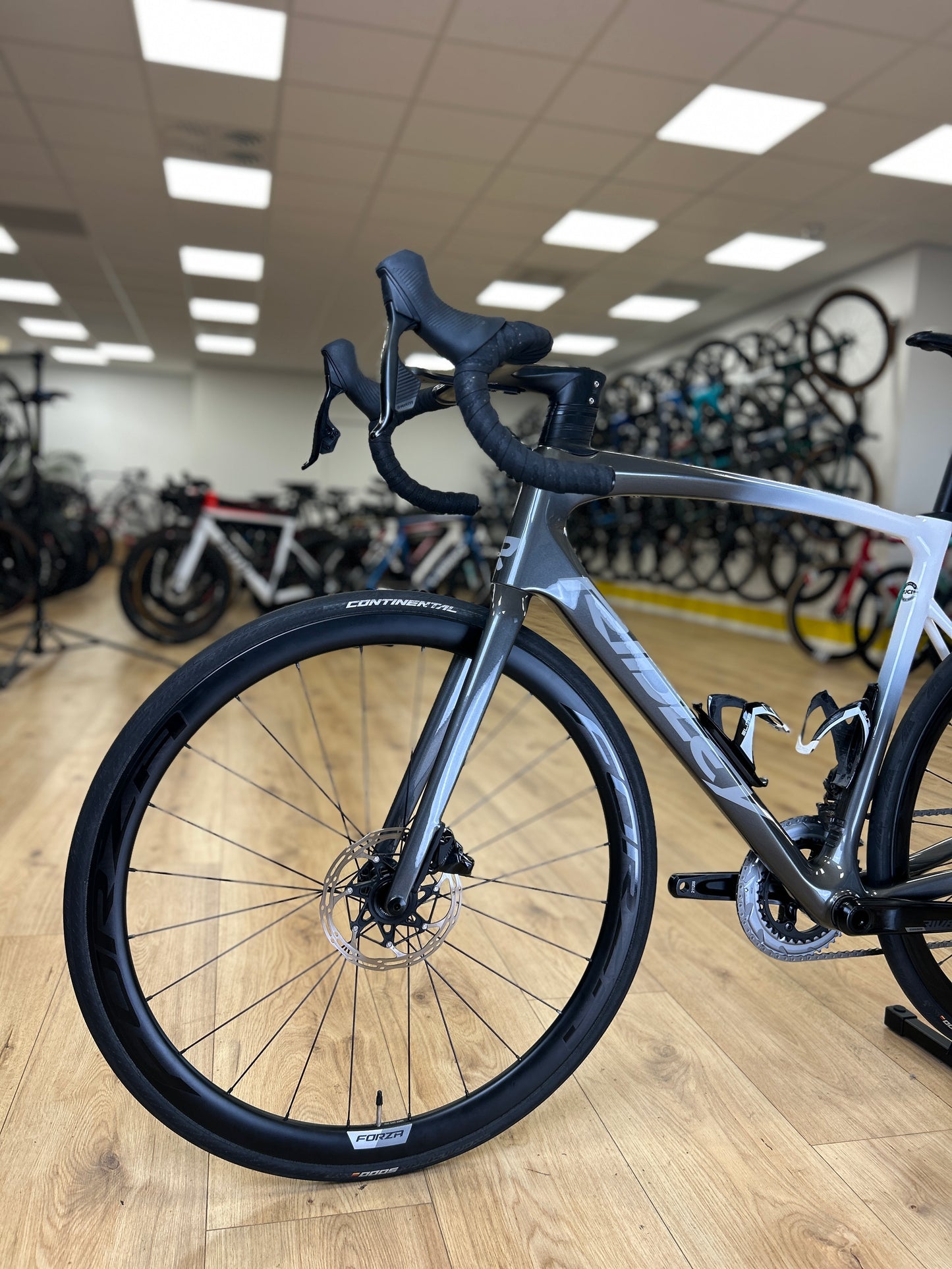 Ridley Fenix ​​SLiC AXS Carbon Road Bike