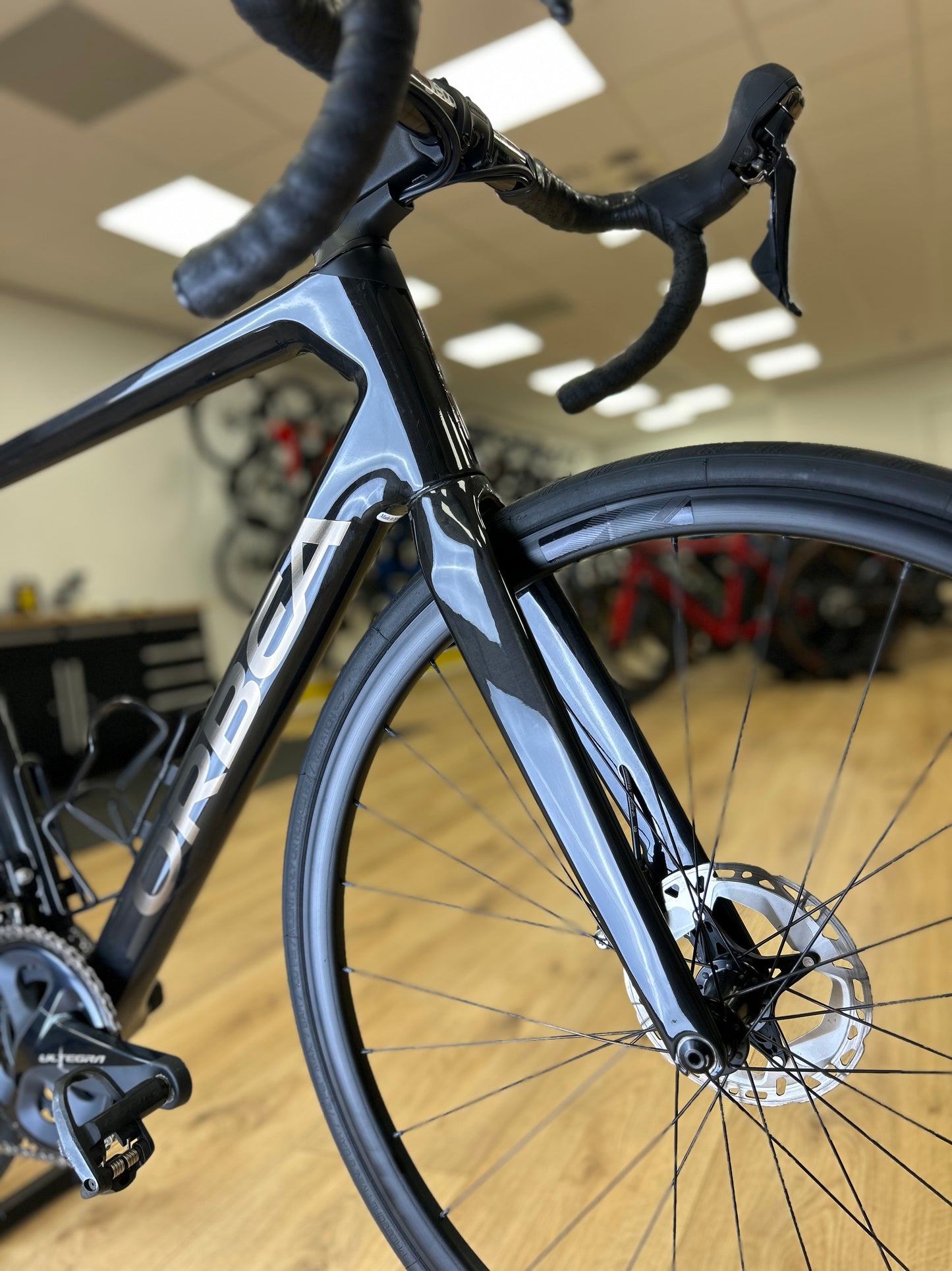 Orbea Orca M20 Ultegra Carbon Disc Racefiets