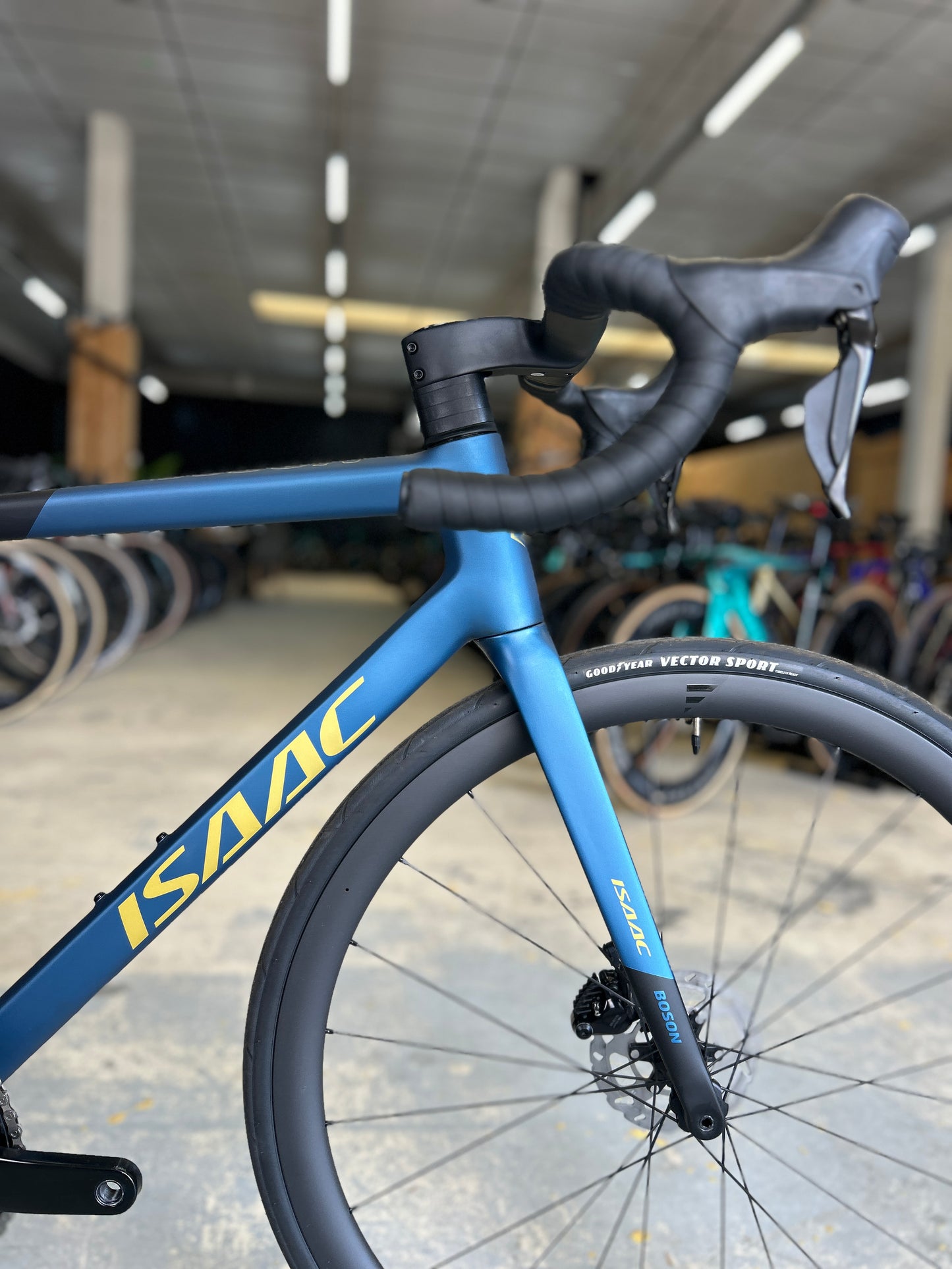 NEW Isaac Boson Di2 Carbon Road Bike