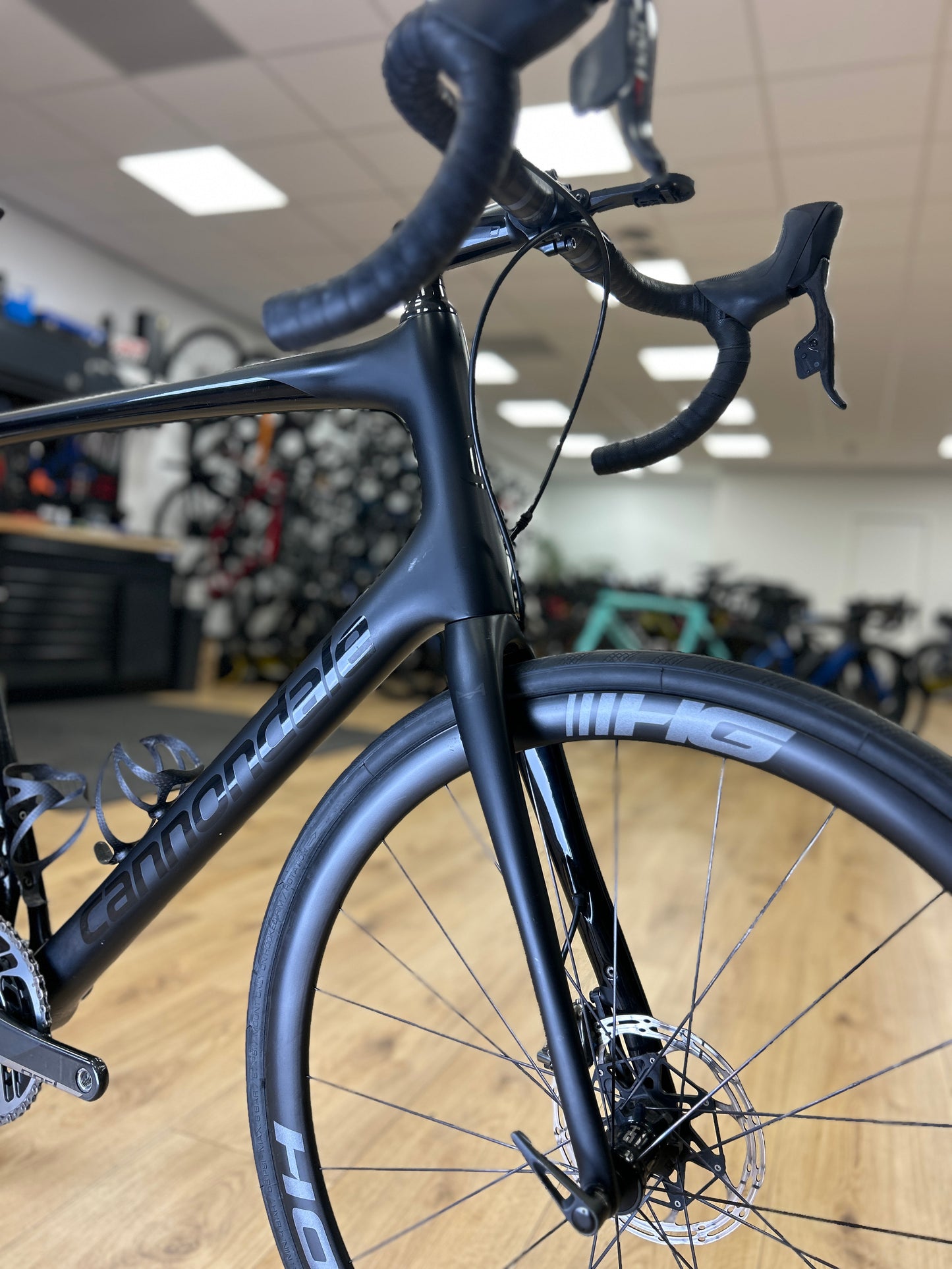 Cannondale Synapse Hi-MOD Disc RED eTap Carbon Racefiets