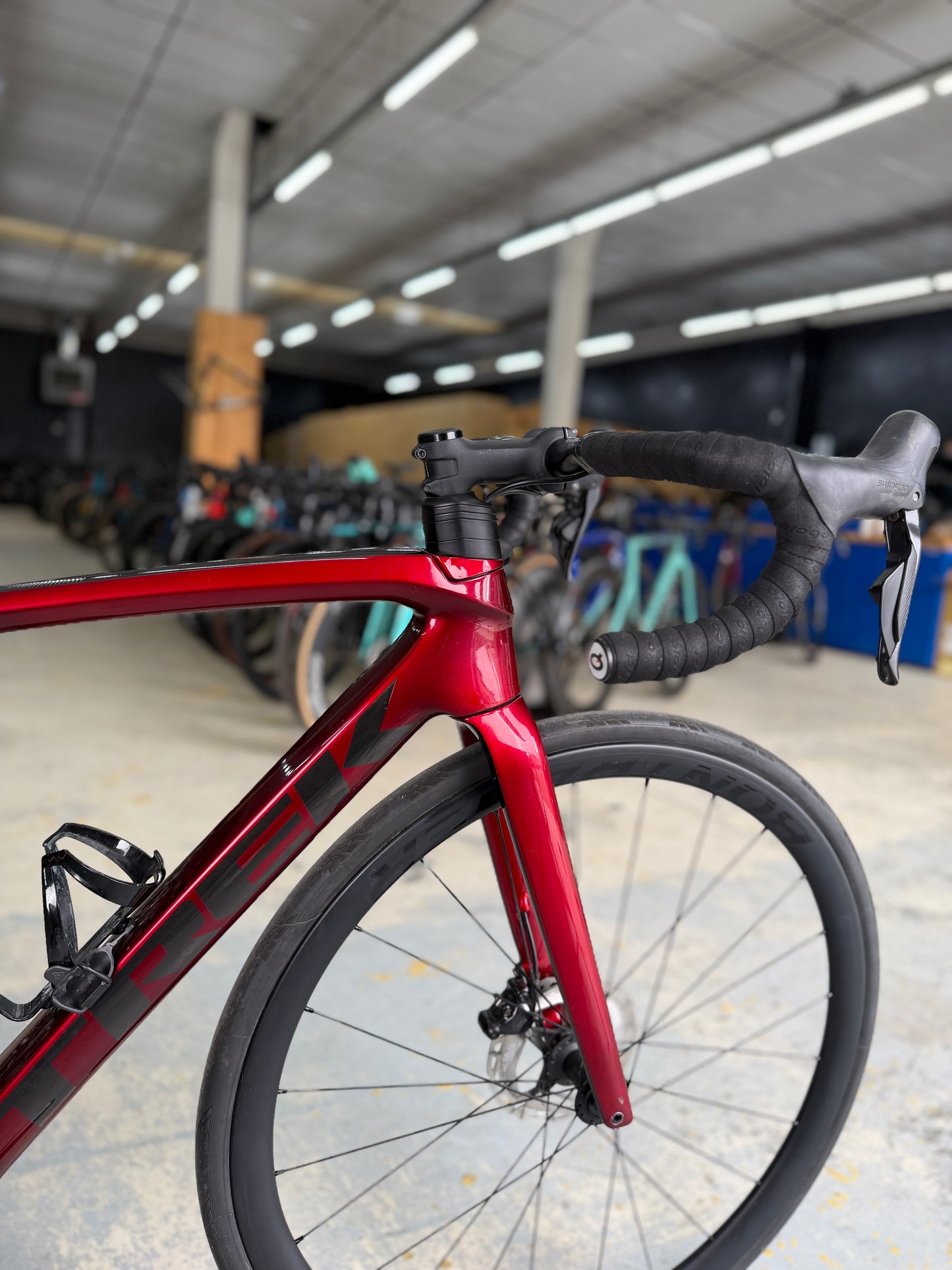 Trek Émonda SL6 Di2 Carbon Road Bike