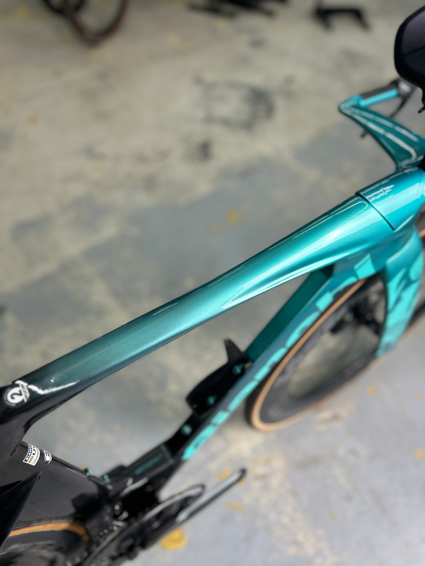 Bianchi Aquila RC Disc Di2 Carbon TT