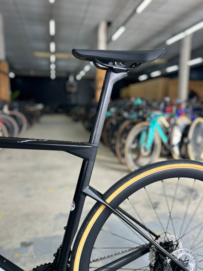 NEW BMC Road Machine 01 Di2 Carbon Road Bike