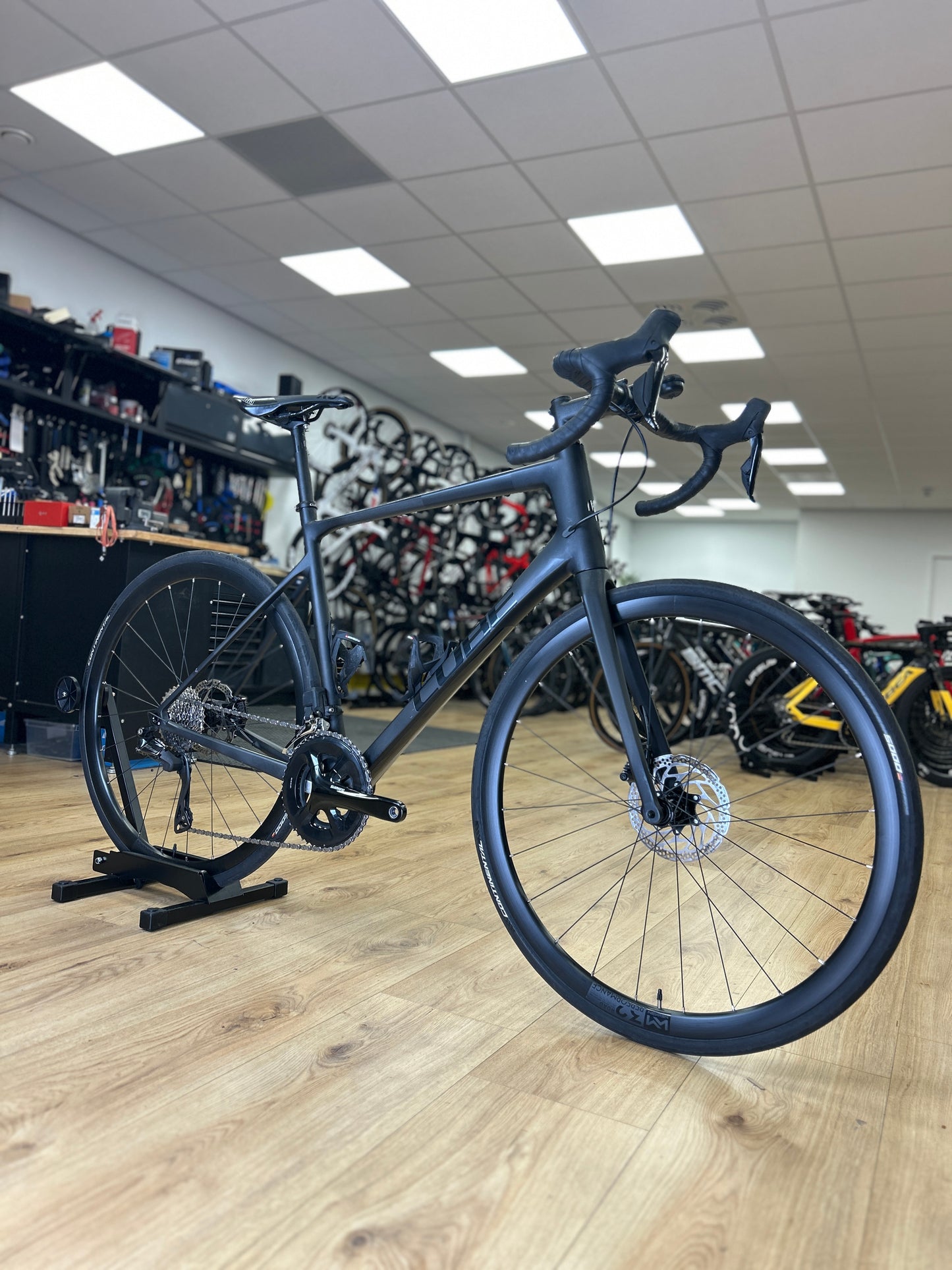 Cube Attain GTC Di2 Carbon Road Bike