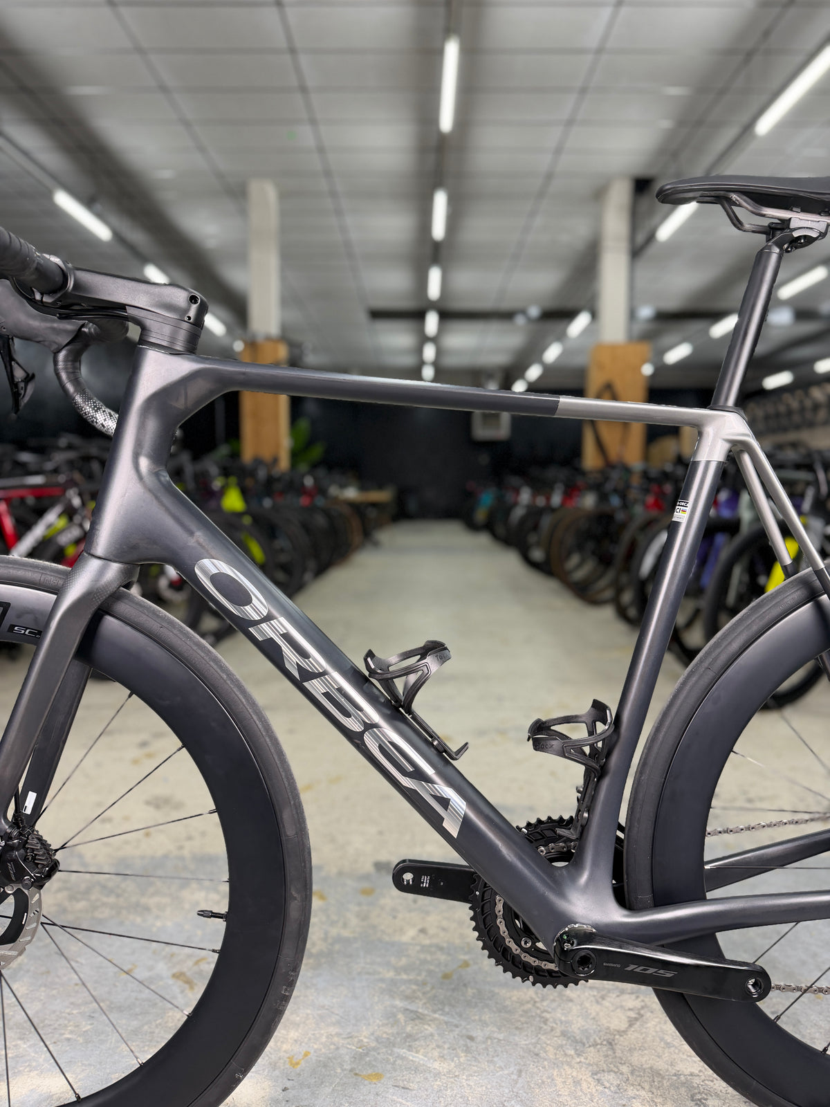 100km Orbea Orca M30i Di2 Carbon Racefiets