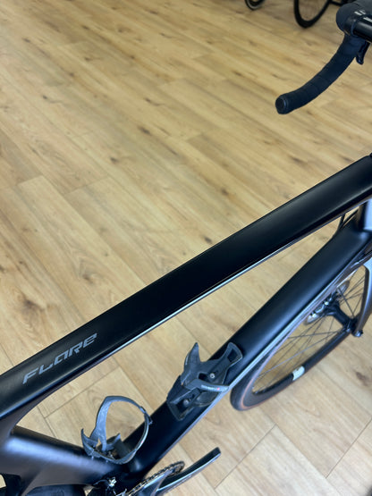 Apex Flare Carbon Racefiets