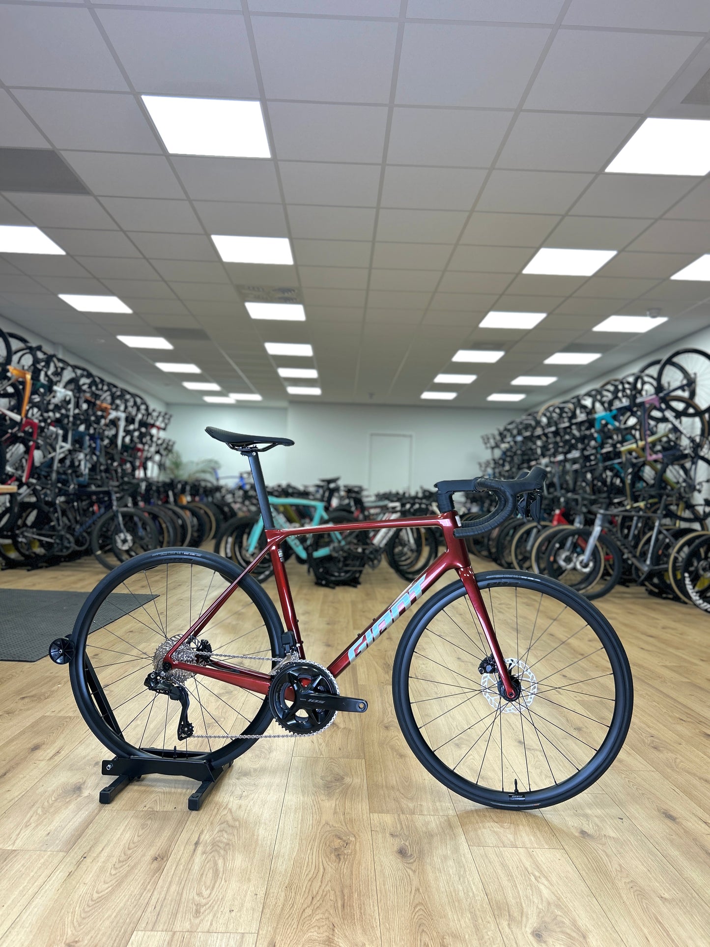 Demo Giant TCR Advanced 1 Di2 Carbon Road Bike