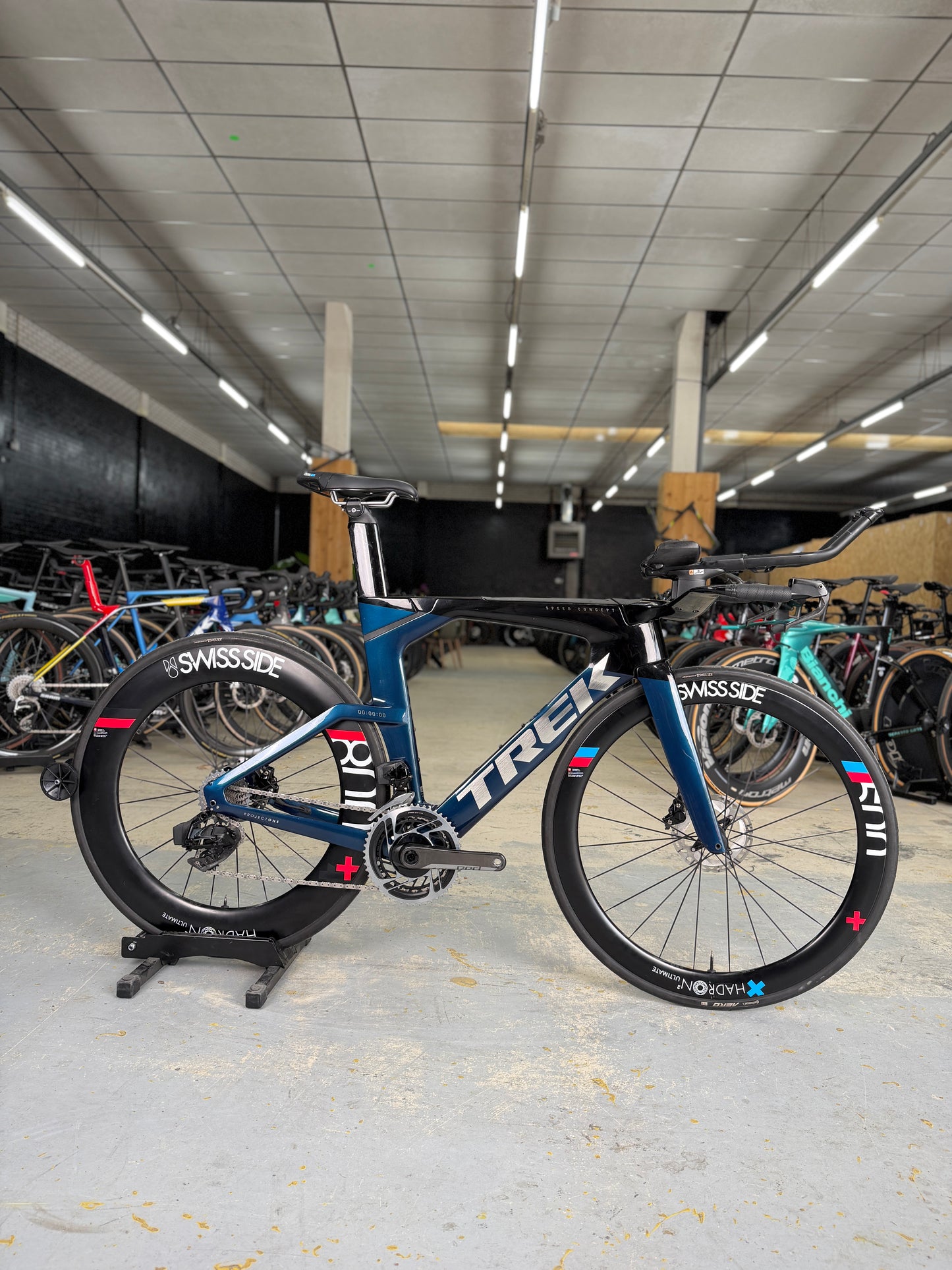 Trek Speed Concept SLR 9 eTap Red Carbon Racefiets