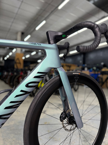 1000km Canyon Aeroad CF SLX AXS Carbon Racefiets