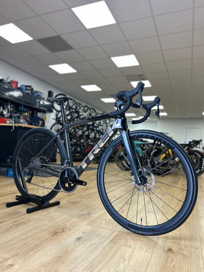 Trek Emonda SL6 AXS Carbon Road Bike