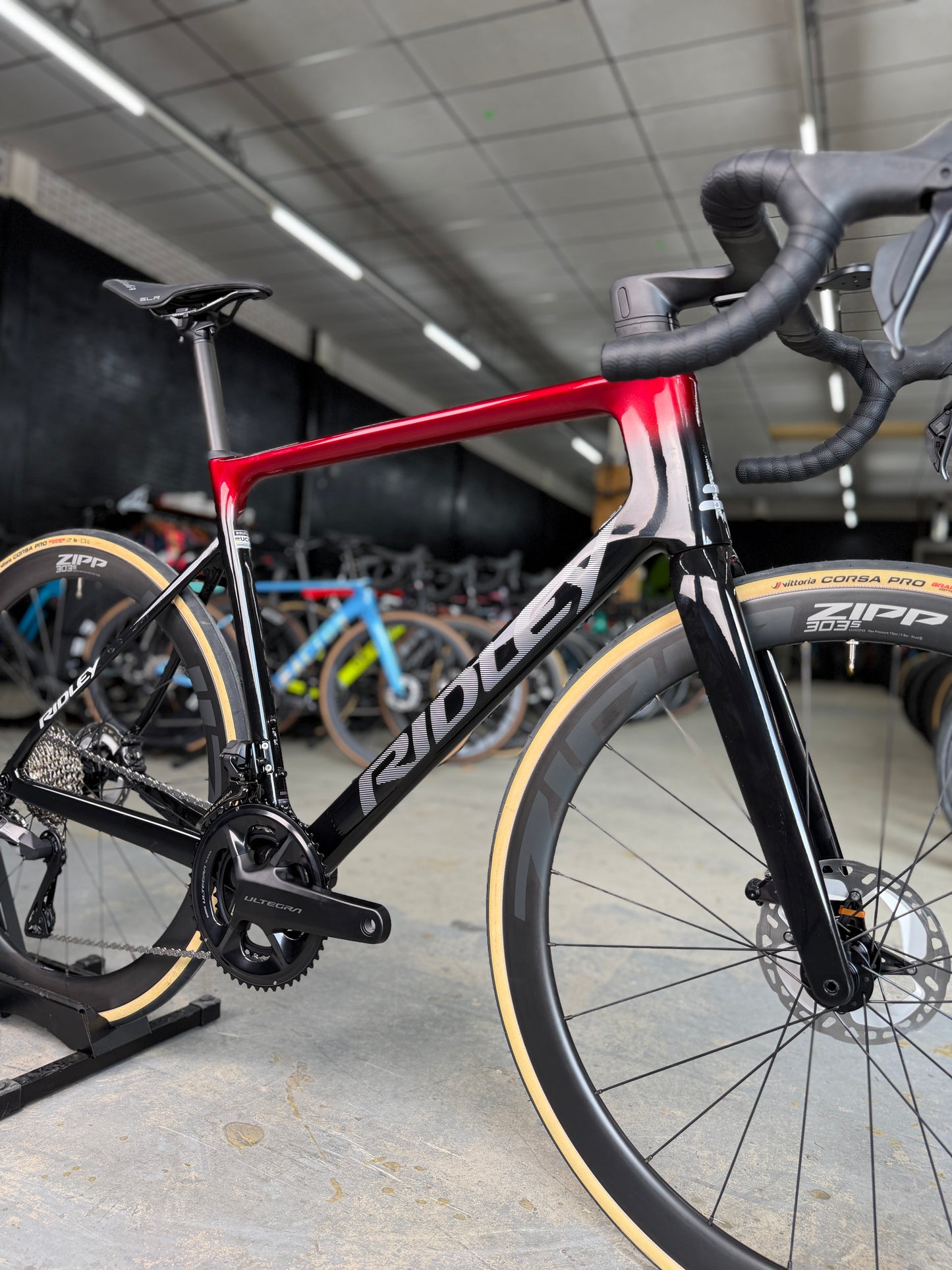 NIEUW Ridley Falcn Di2 Carbon Racefiets