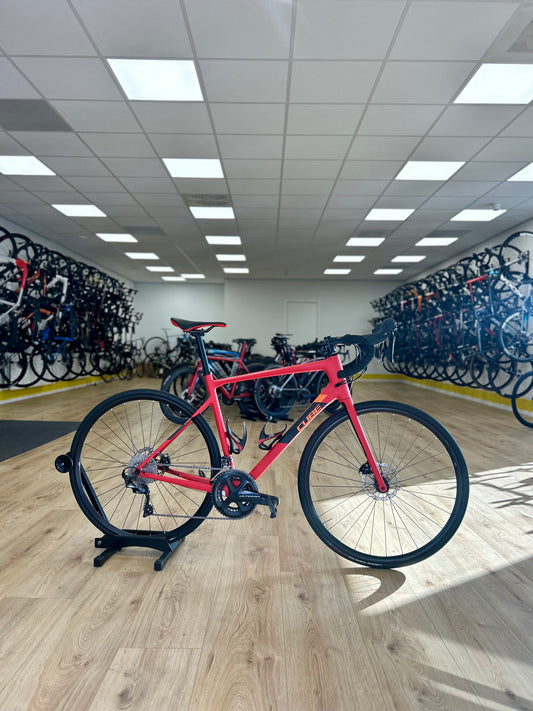 Cube Attain Carbon Ultegra Racefiets