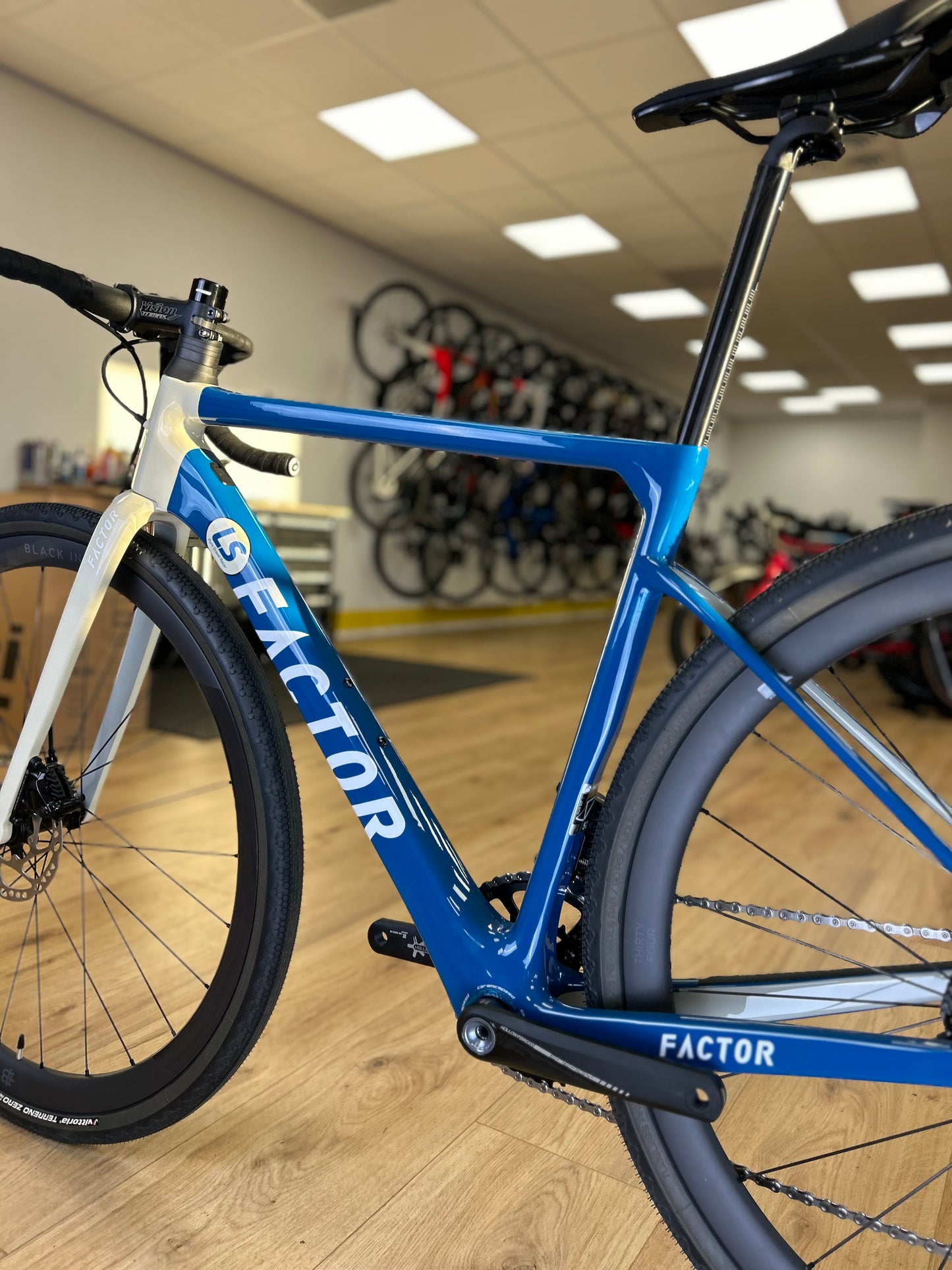 NIEUW FACTOR LS GRAVEL DI2 Carbon