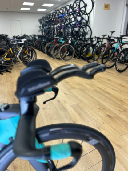 Bianchi Aquila CV Di2 Carbon Road Bike