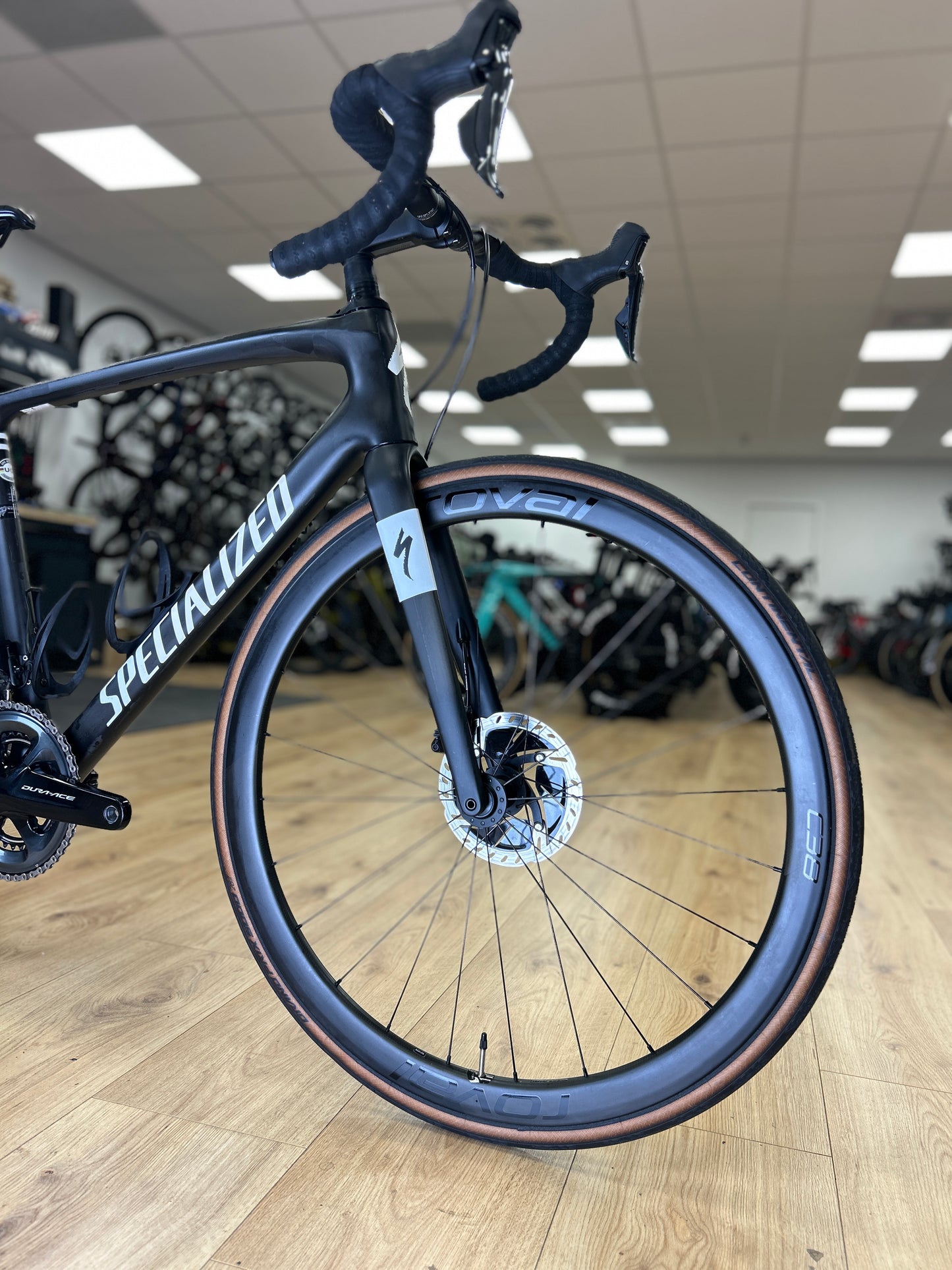 Specialized Roubaix Expert Di2 Carbon Road Bike