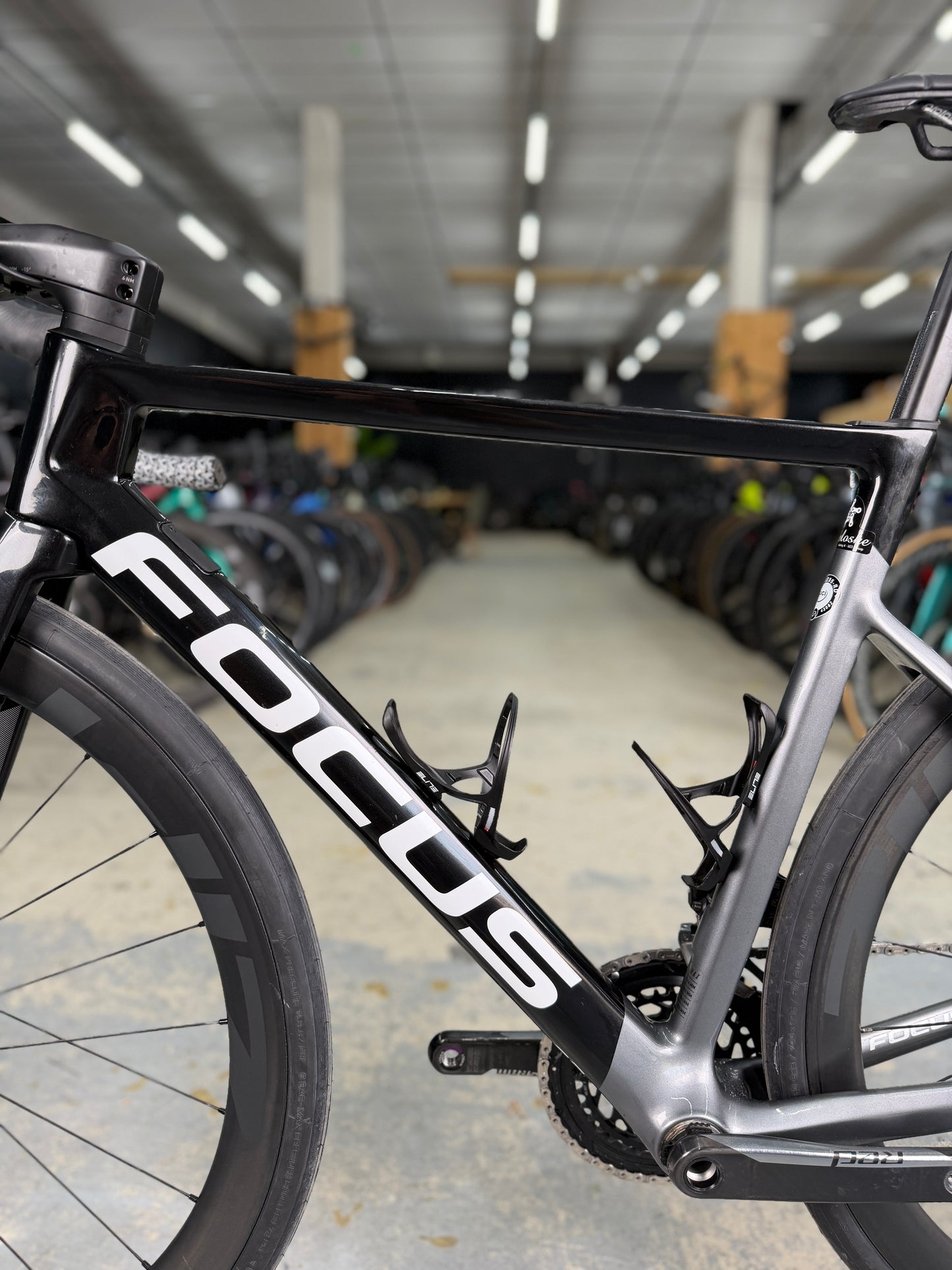 Focus Izalco Max SRAM RED eTap Carbon Racefiets