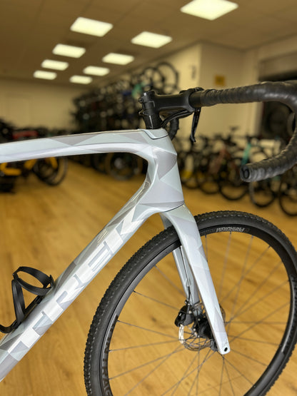 100km Trek Boone 5 Carbon Road Bike